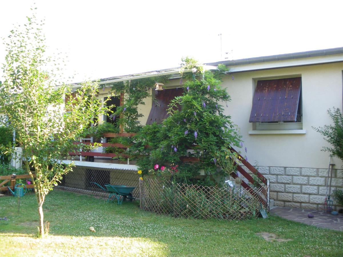 Chambre D'Hotes - Douce Nui-The Vernouillet  Εξωτερικό φωτογραφία