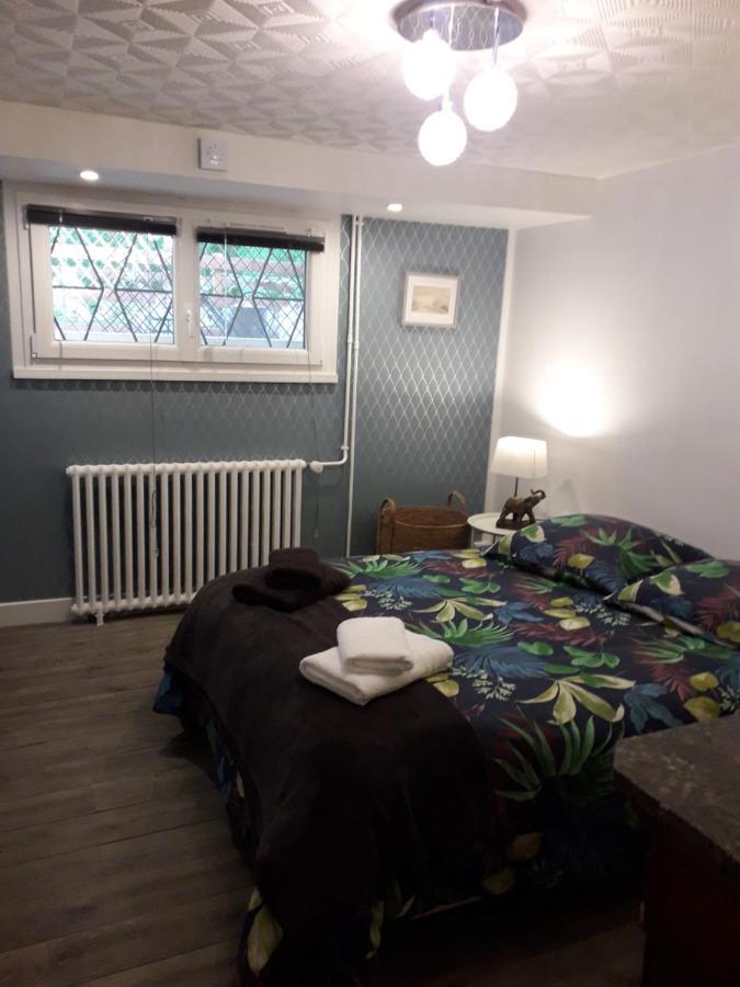 Chambre D'Hotes - Douce Nui-The Vernouillet  Εξωτερικό φωτογραφία